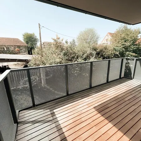Modern Maisonette With Big Garden In Appartamento