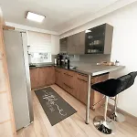 Modern Maisonette With Big Garden In Apartment