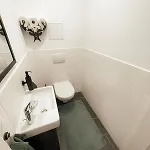 Modern Maisonette With Big Garden In *
