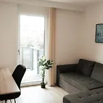 Modern Maisonette With Big Garden In Apartment
