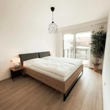 Modern Maisonette With Big Garden In Apartmán Štýrský Hradec