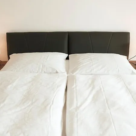 Apartmán Modern Maisonette With Big Garden In