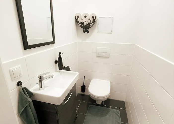 Apartment Modern Maisonette With Big Garden In