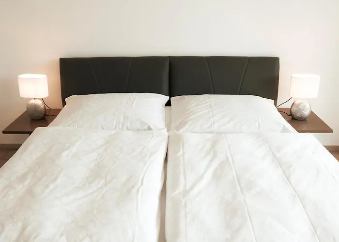 Apartment Modern Maisonette With Big Garden In