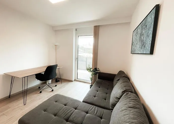 Modern Maisonette With Big Garden In Apartment